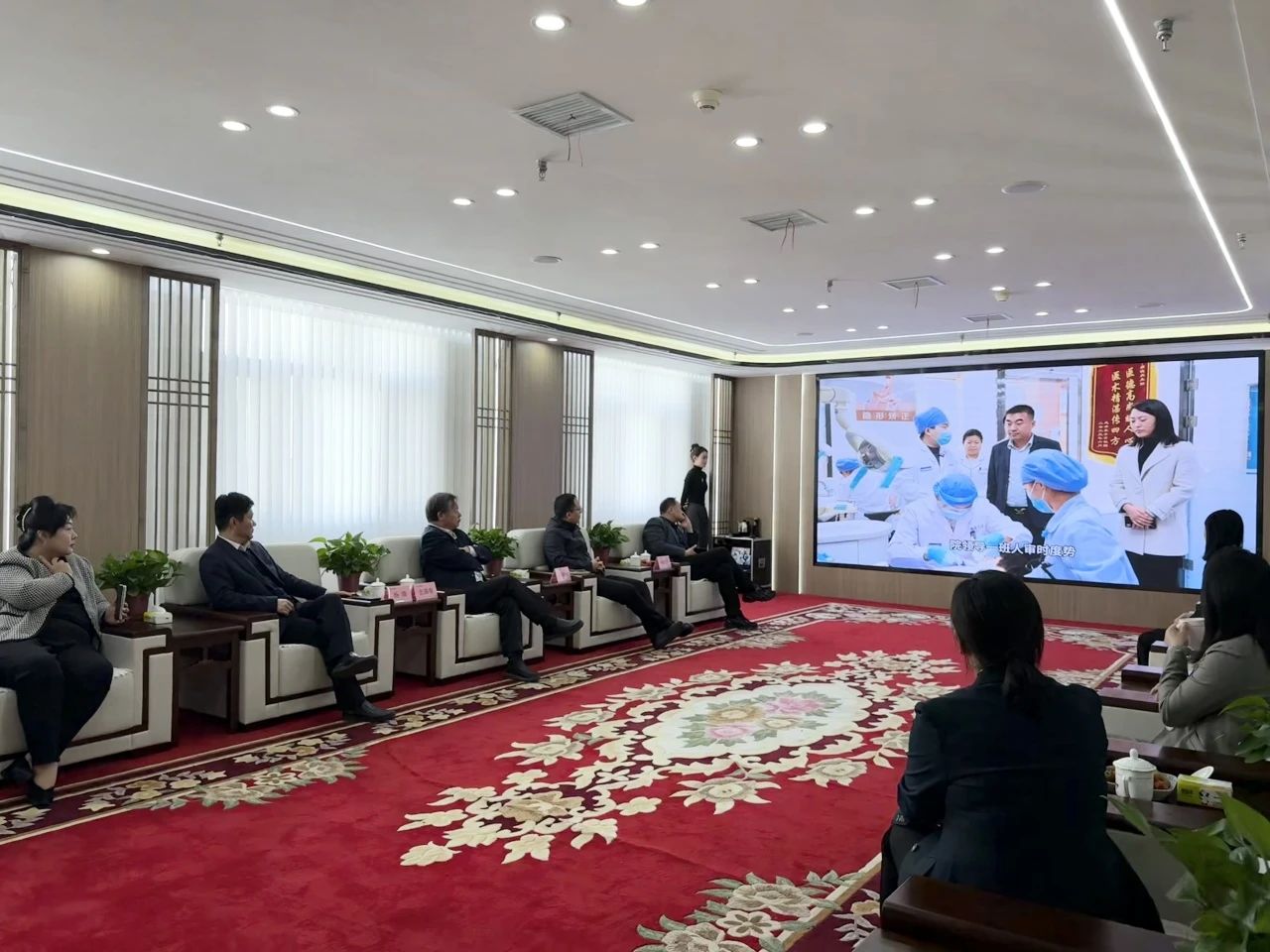 聚焦勇峰医疗集团：省社会办医疗机构协会考察学习进行时